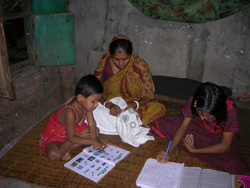 Paddanag&two-daughters.jpg