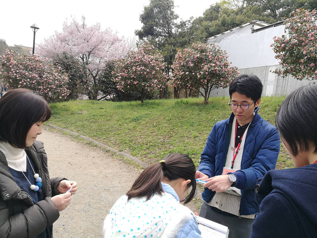 「貧しい家で育ったのに働かせてもらっているんだから恵まれている」と言う近くの住人。家事使用人に対する一般市民の認識も、変えなければいけないものの一つです。