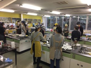 カレー作りの様子