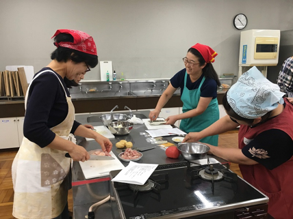 「バングラデシュのカレーを作って、食べて、児童労働について学ぼう」イベントの様子