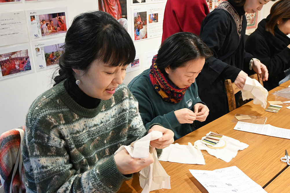 楽しそうなワークショップ参加者１